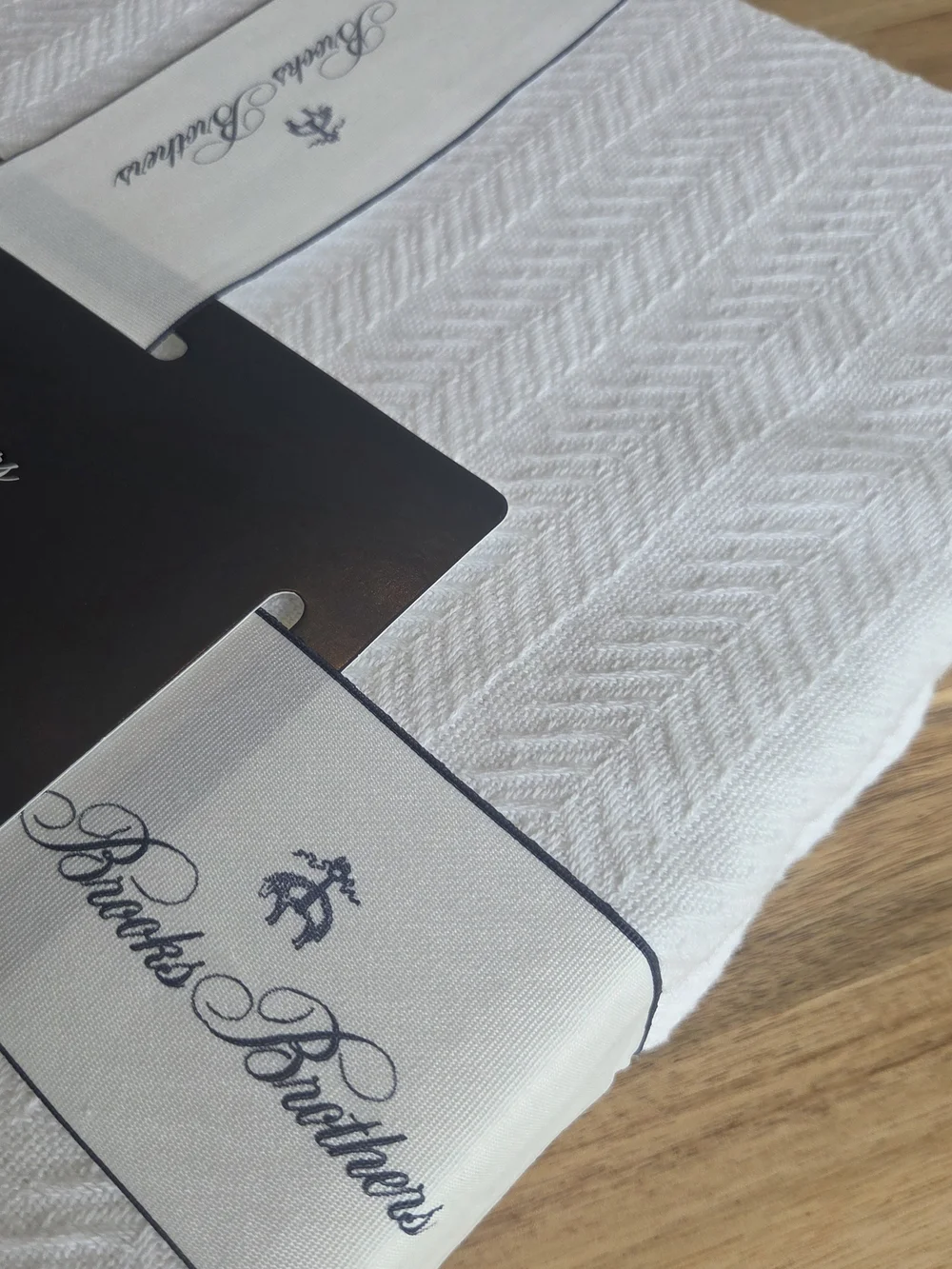 Brooks Brothers White Cotton Full/Queen Textured Blanket